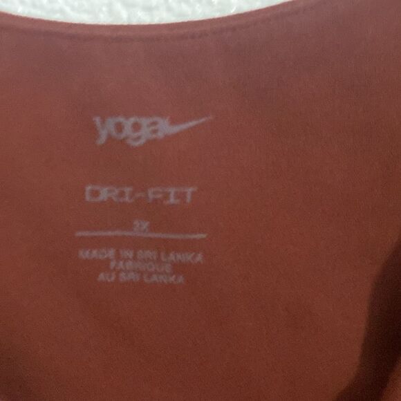 NWT- NIKE- women’s training sports bra- chocolate mocha color- size 2X - Picture 12 of 12